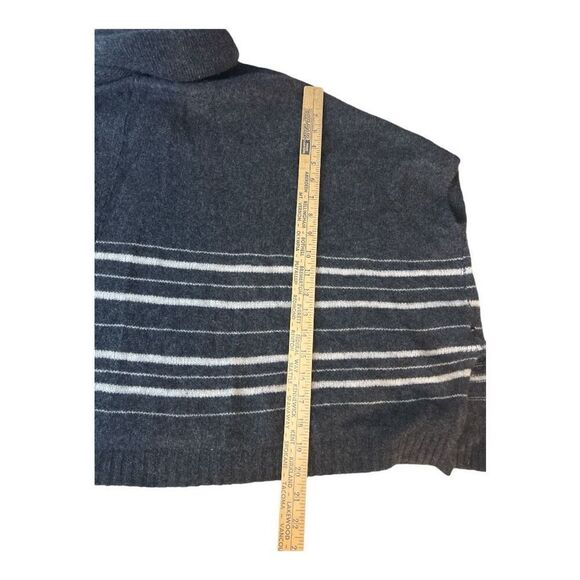 360 Cashmere Gray White Striped Turtleneck Poncho Size Small 100% Cashmere Women - Picture 4 of 14